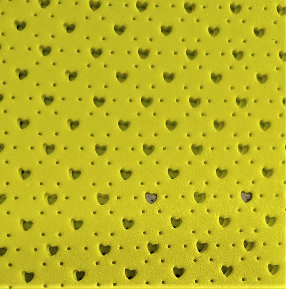 GOMA EVA CALADA CORAZON - AMARILLO