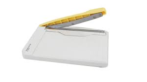 GUILLOTINA PORTATIL OLAMI 15cm.