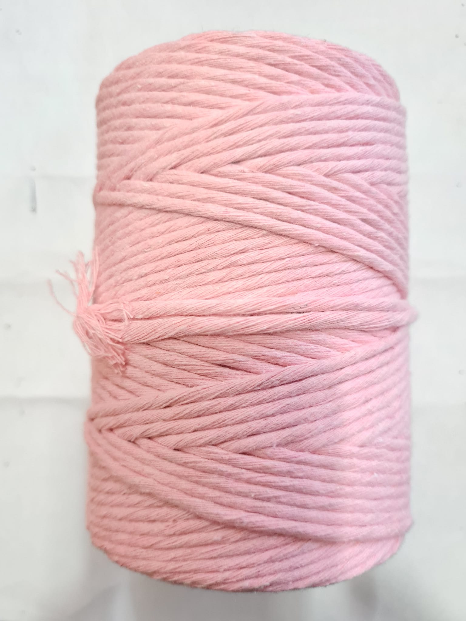 HILO ALGODON T4 MECHADO 40h. ROSA x 135metro.