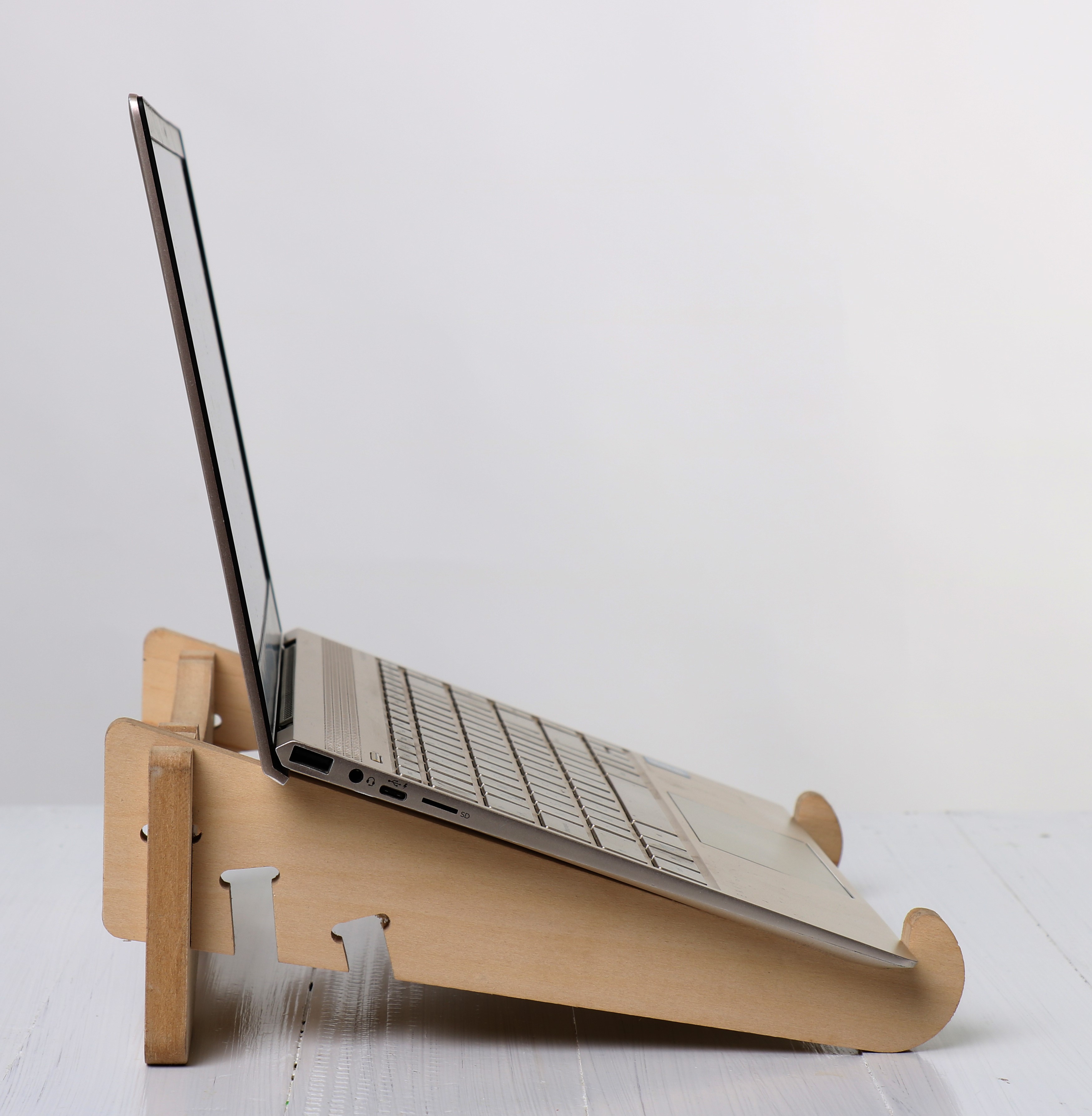 SOPORTE CONCEP NOTEBOOOK REGULABLE 