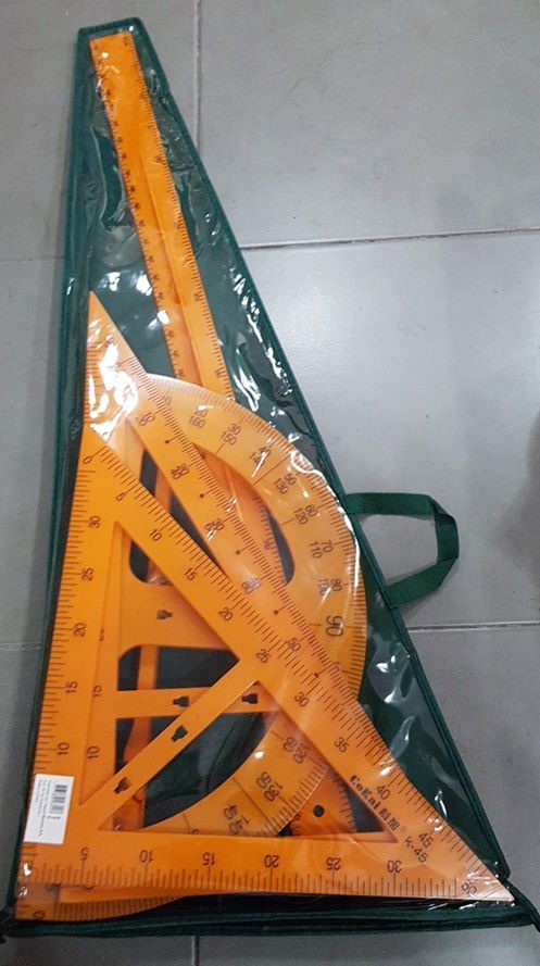 SET DE GEOMETRIA PIZARRON PLASTICO 5PZA