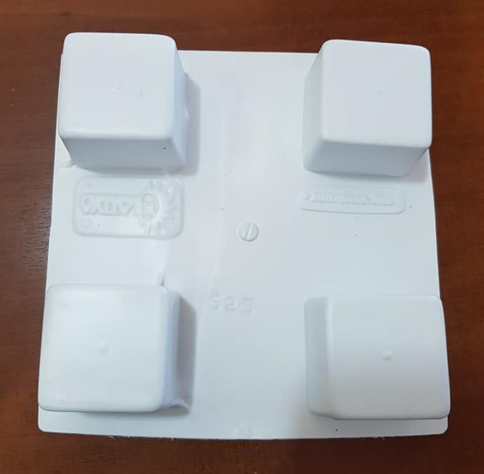 MOLDE VELAS CUBOS CHIOS x4