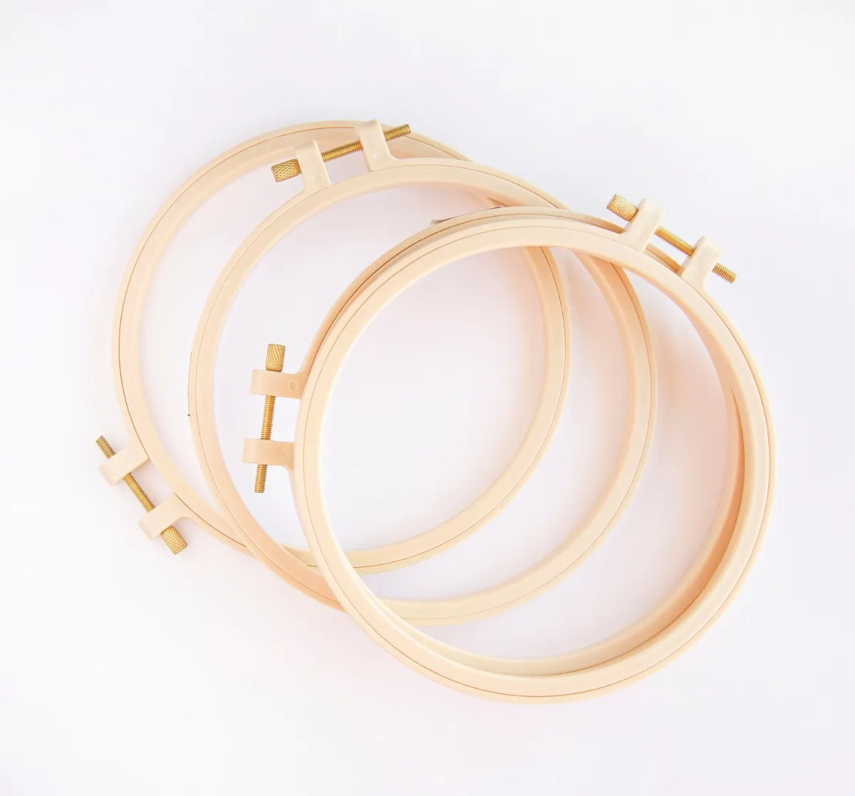 BASTIDOR BORDADO PLASTICO  20.5cm